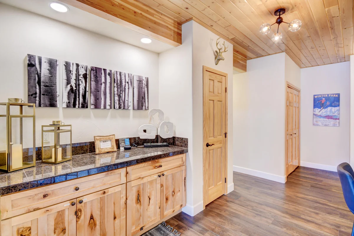 Slopeside Village Chalet 97A #10
