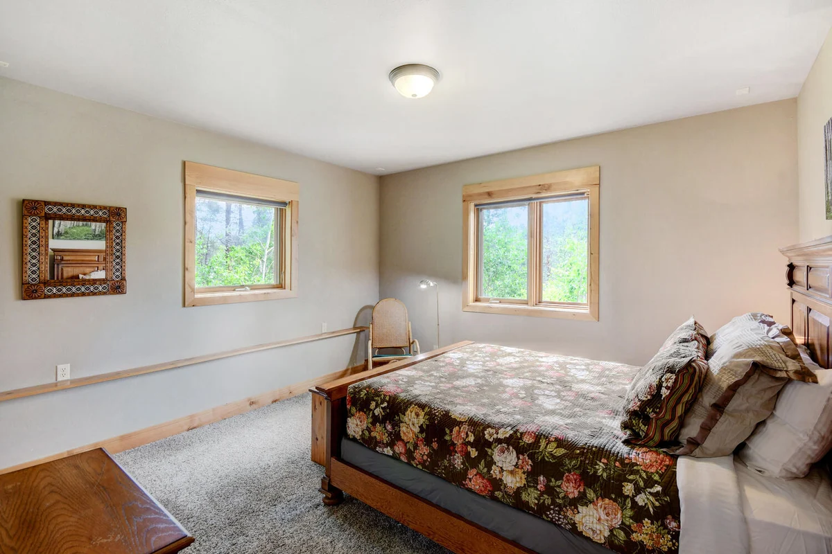 Mountain View Log Home #30