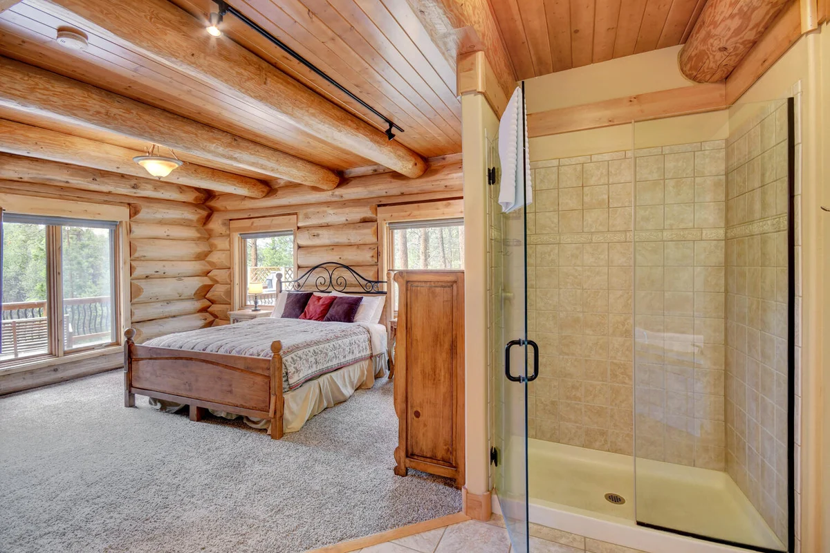 Mountain View Log Home #21