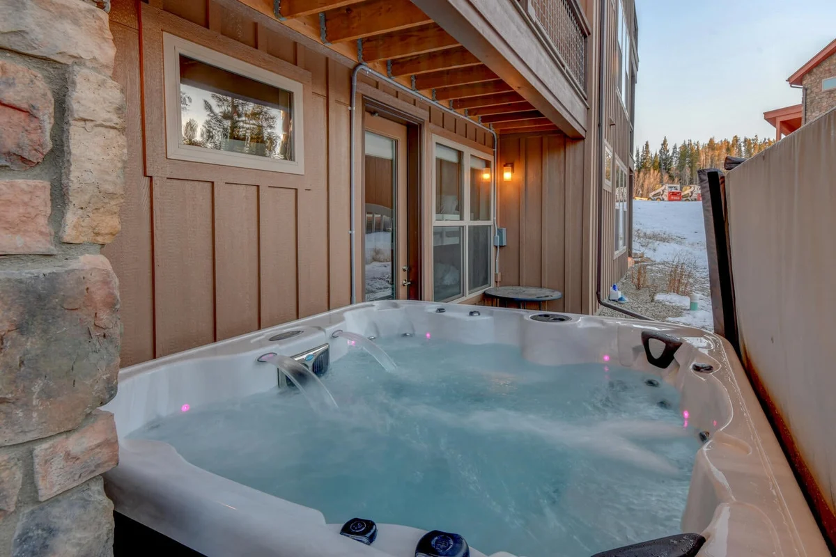 Rendezvous Mountain Chalet 105 #6