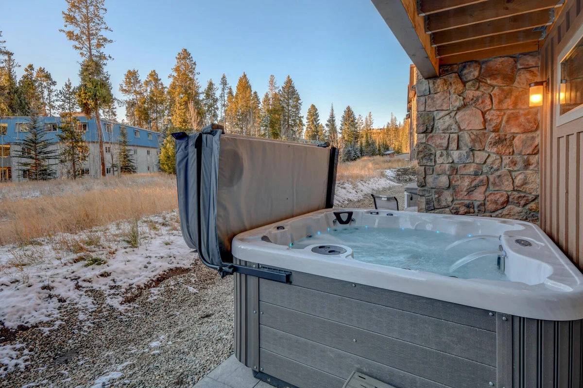 Rendezvous Mountain Chalet 105 #19