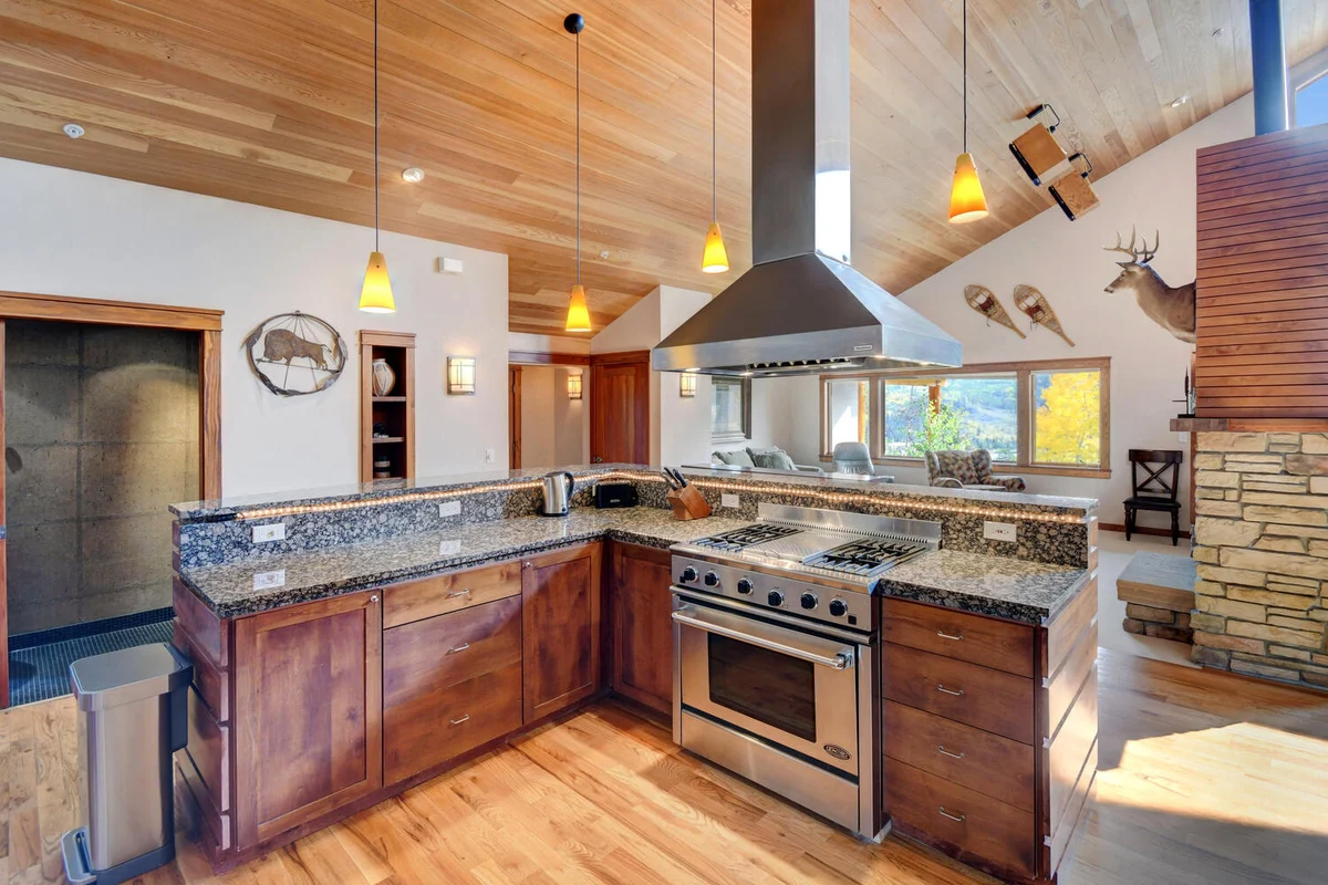 Ponderosa Penthouse P2 #12
