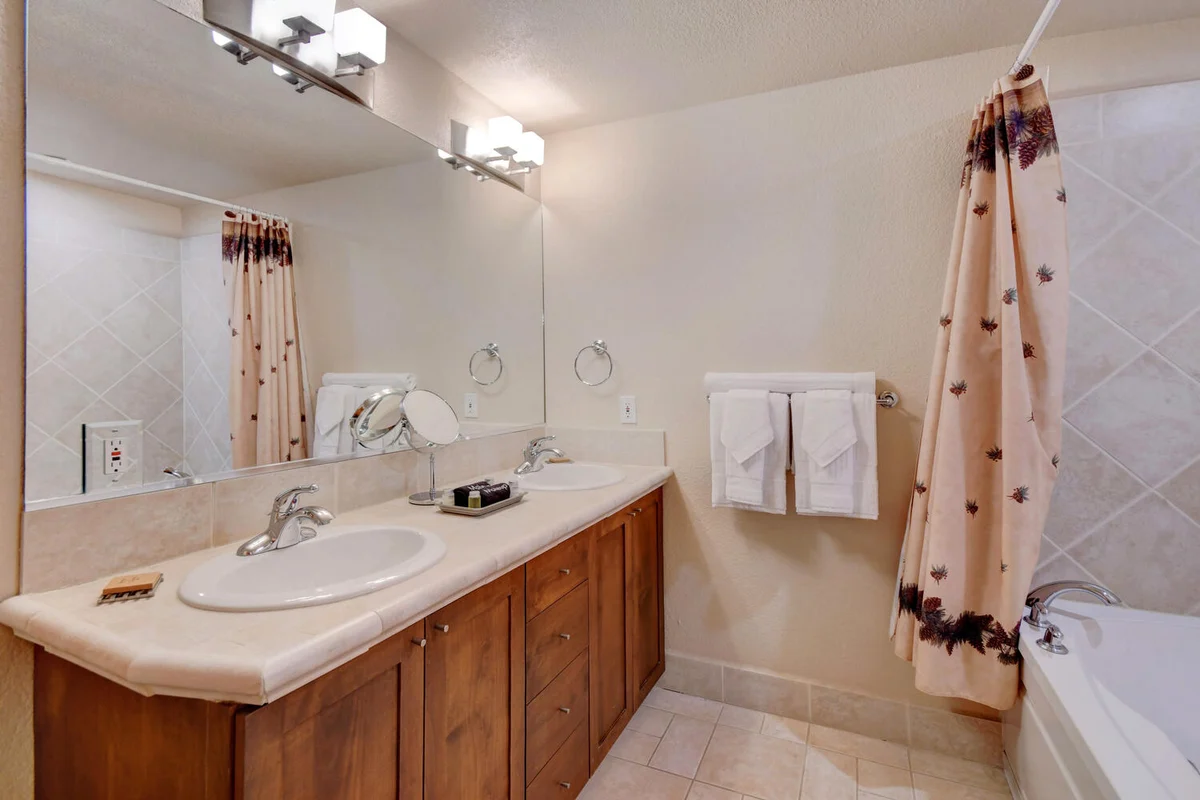Ponderosa Penthouse P2 #26