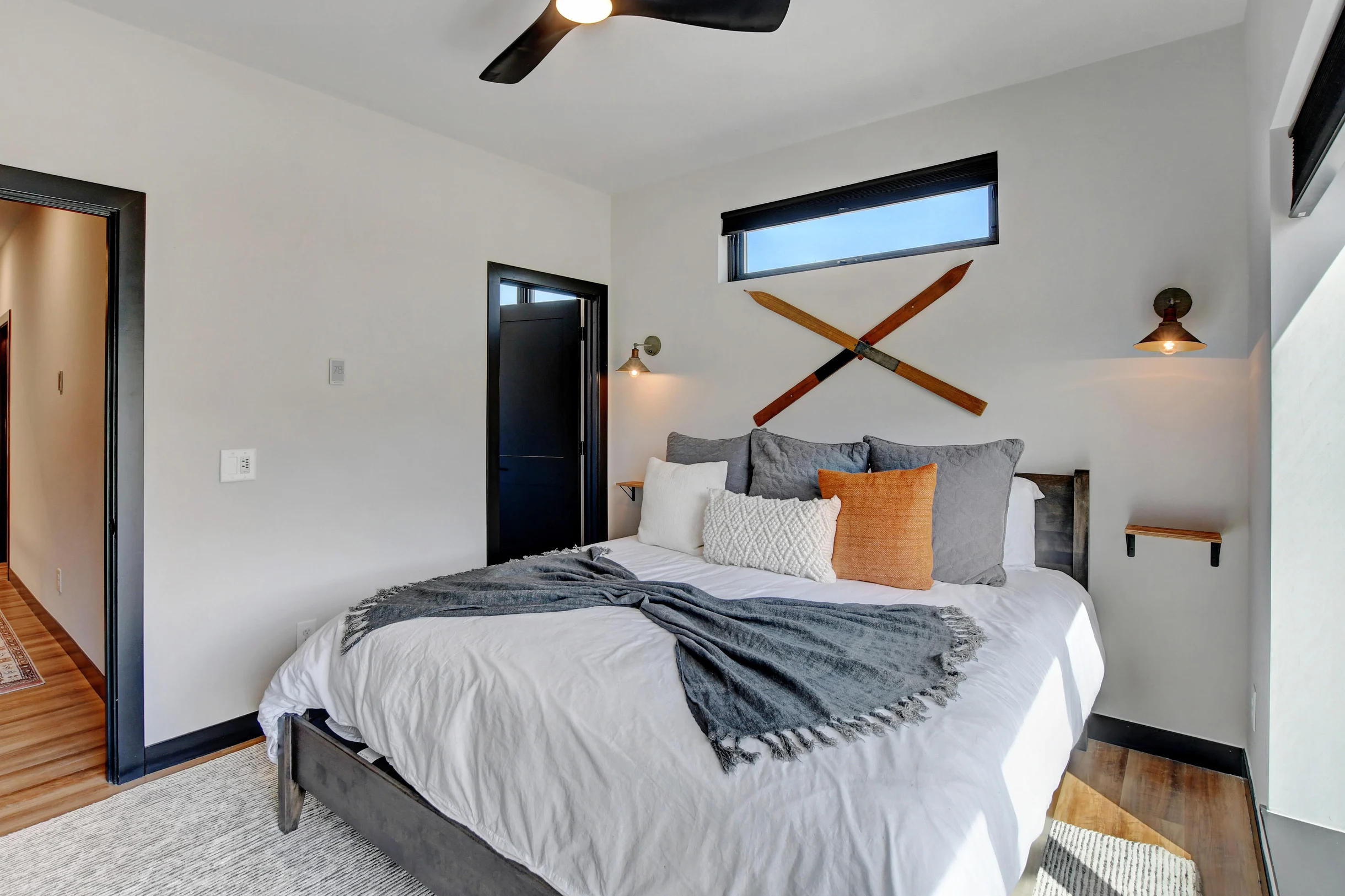 Row Roof Top Loft 49 #14