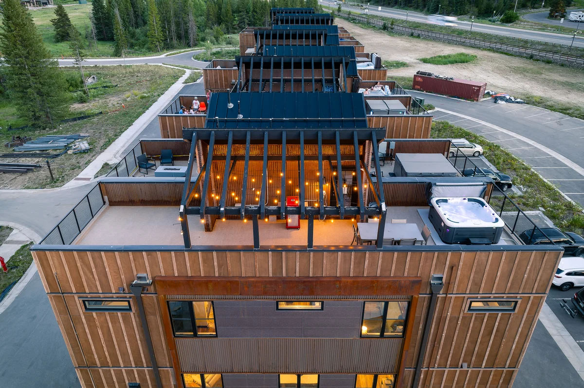 Row Roof Top Loft 49 #4