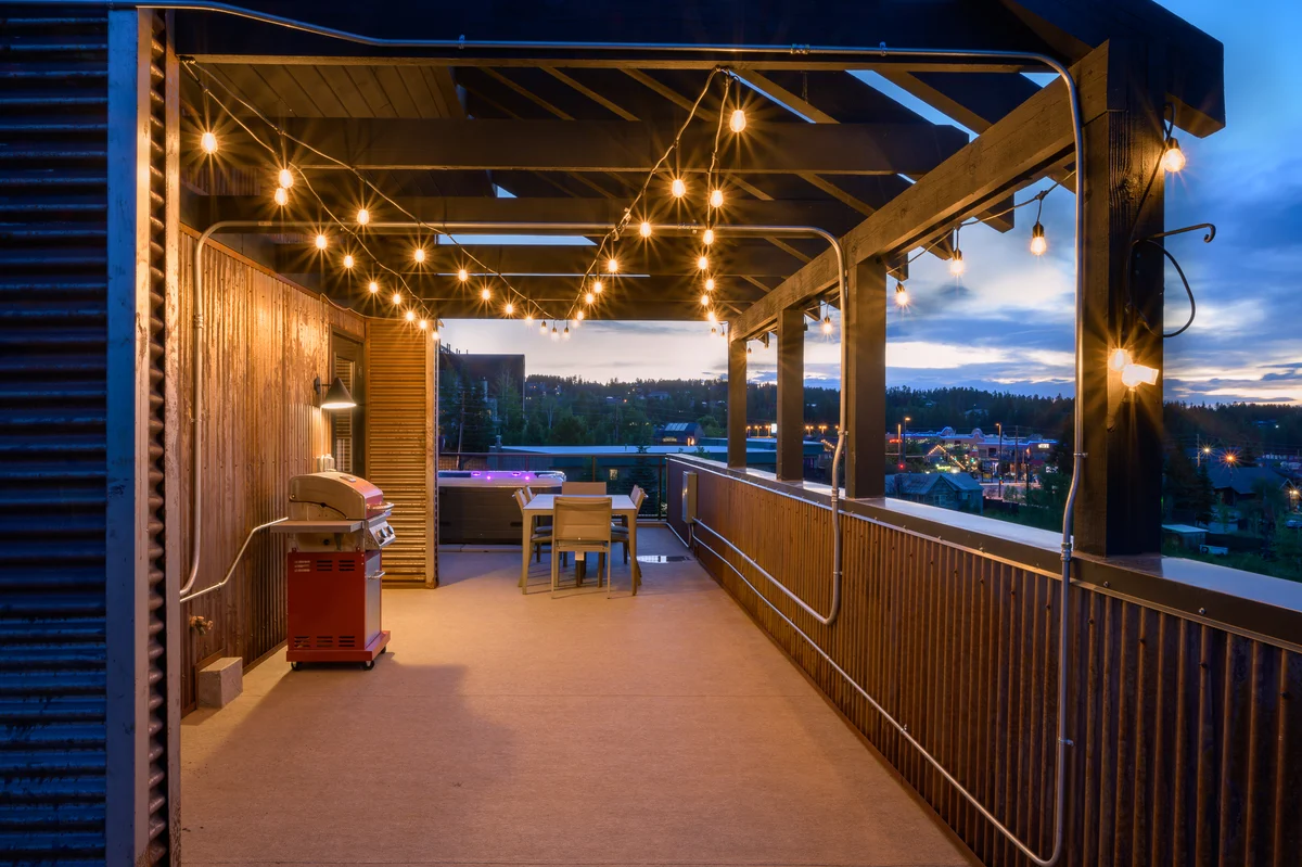 Row Roof Top Loft 49 #31