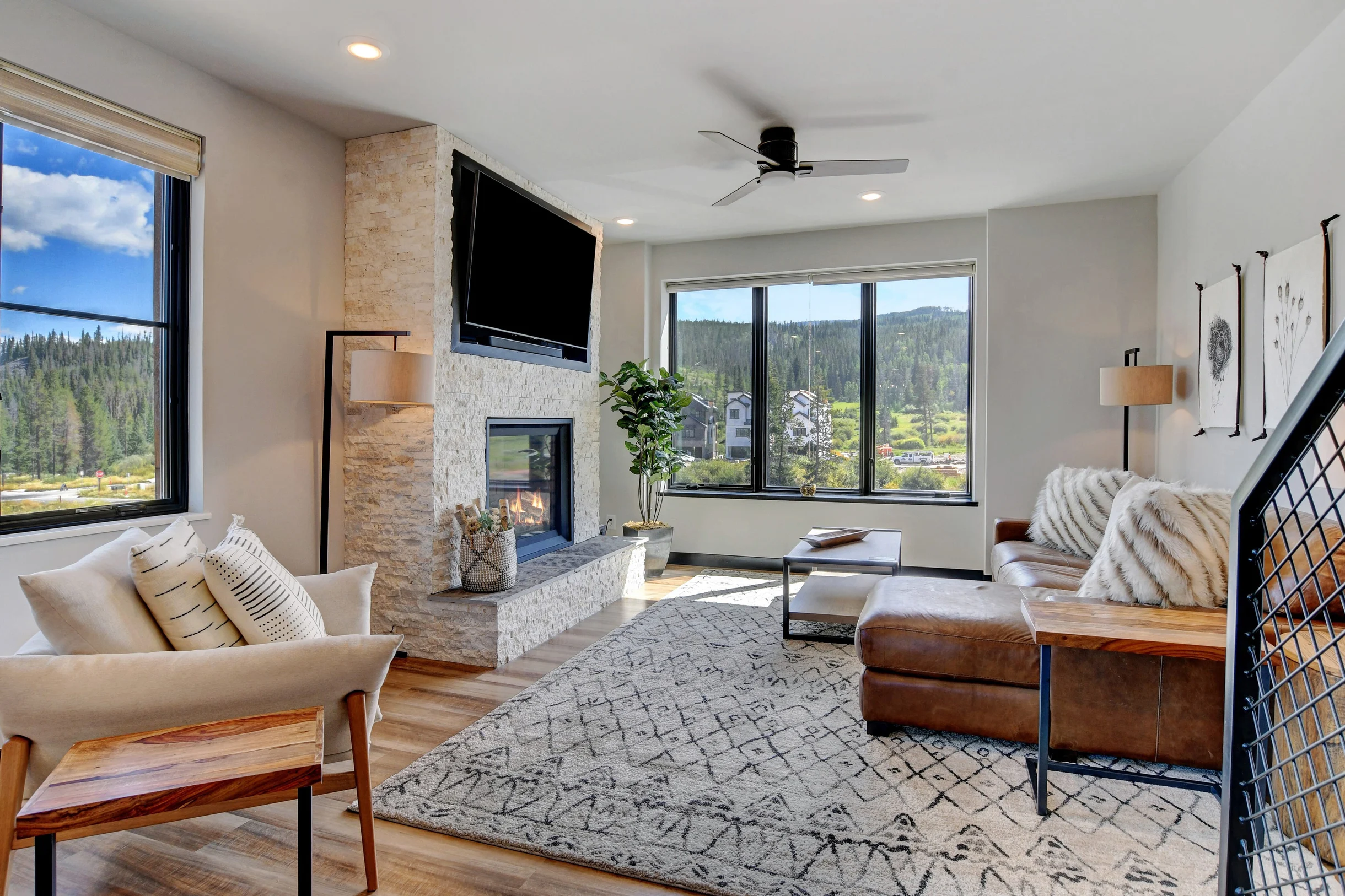 Row Roof Top Loft 49 #49