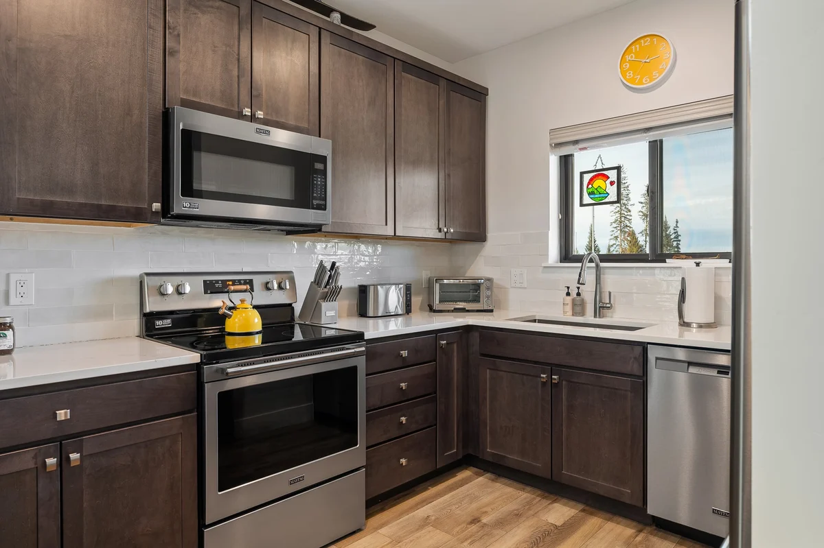 Braidwood Penthouse 304 #17