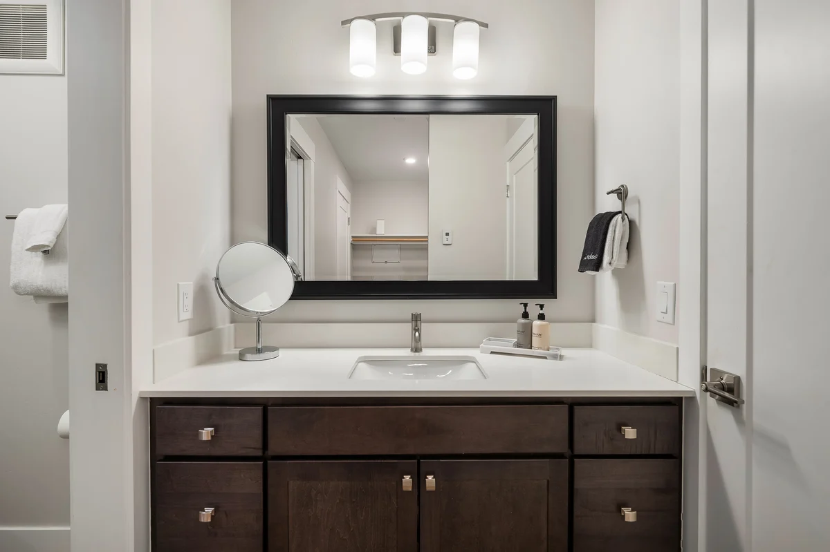 Braidwood Penthouse 304 #26