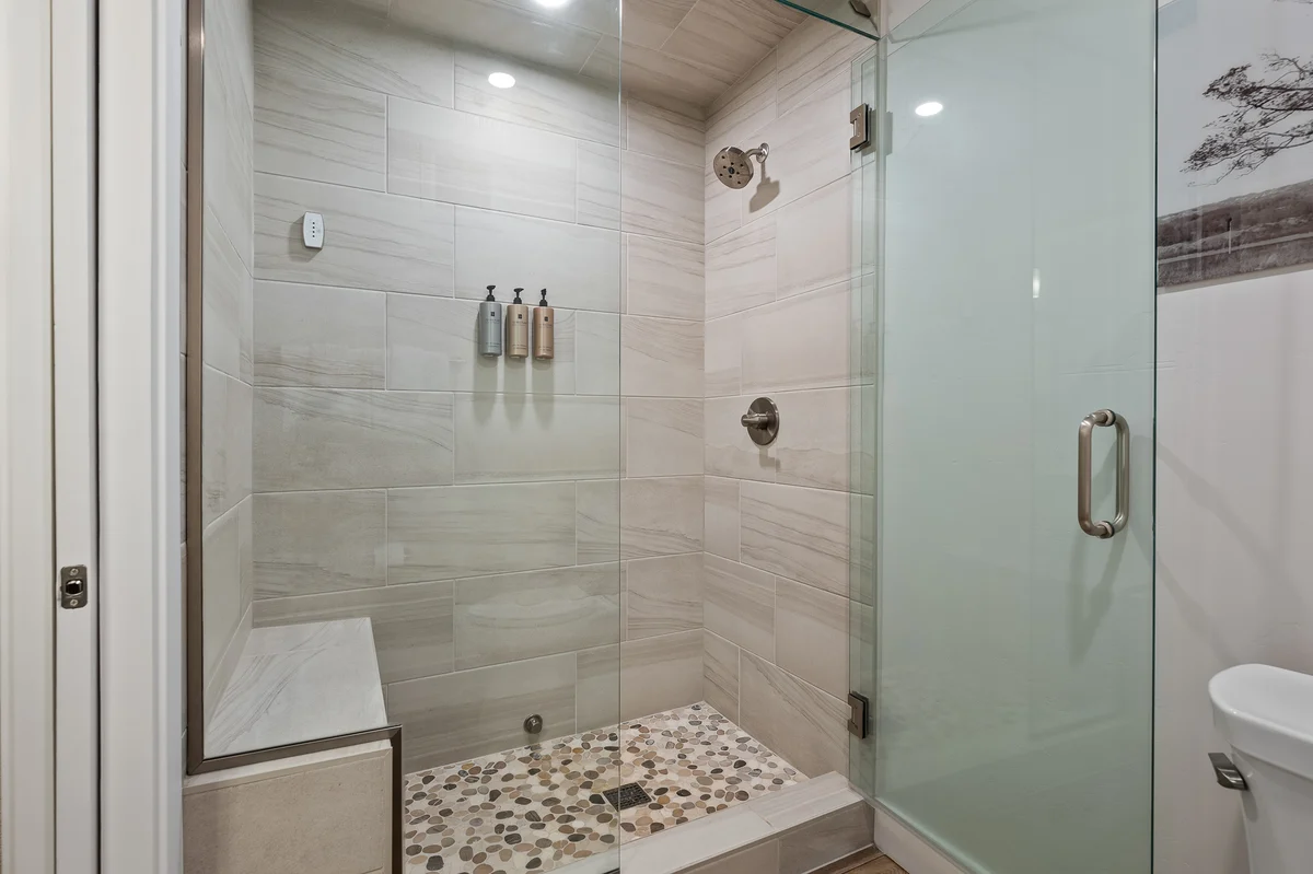 Braidwood Penthouse 304 #21