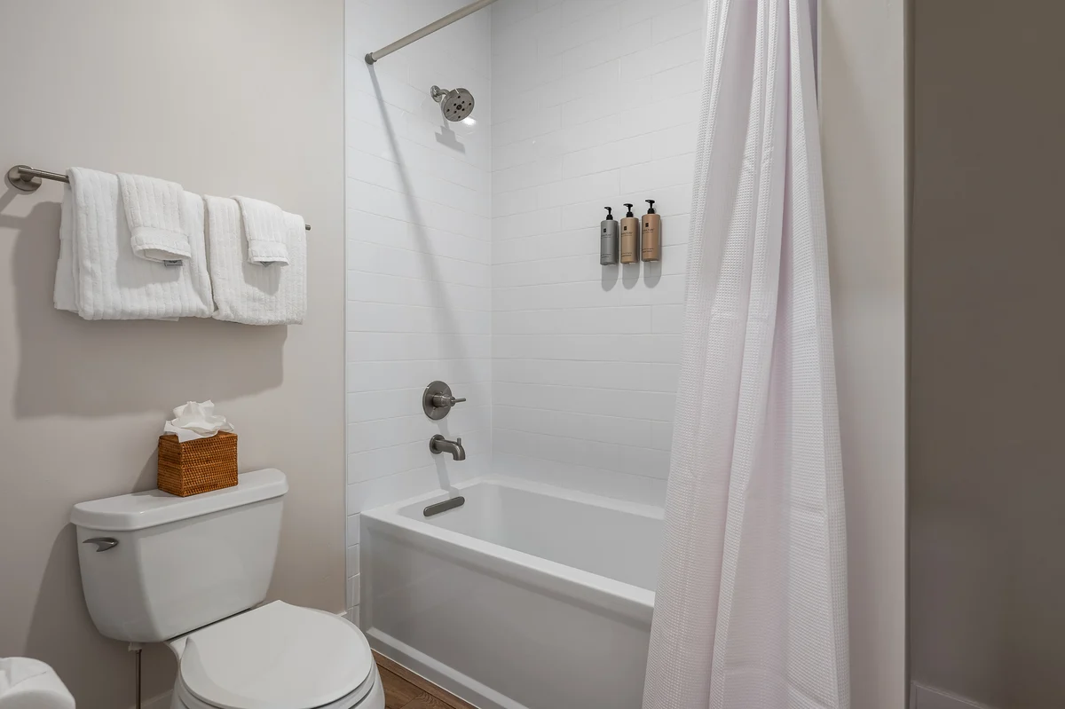Braidwood Penthouse 304 #11