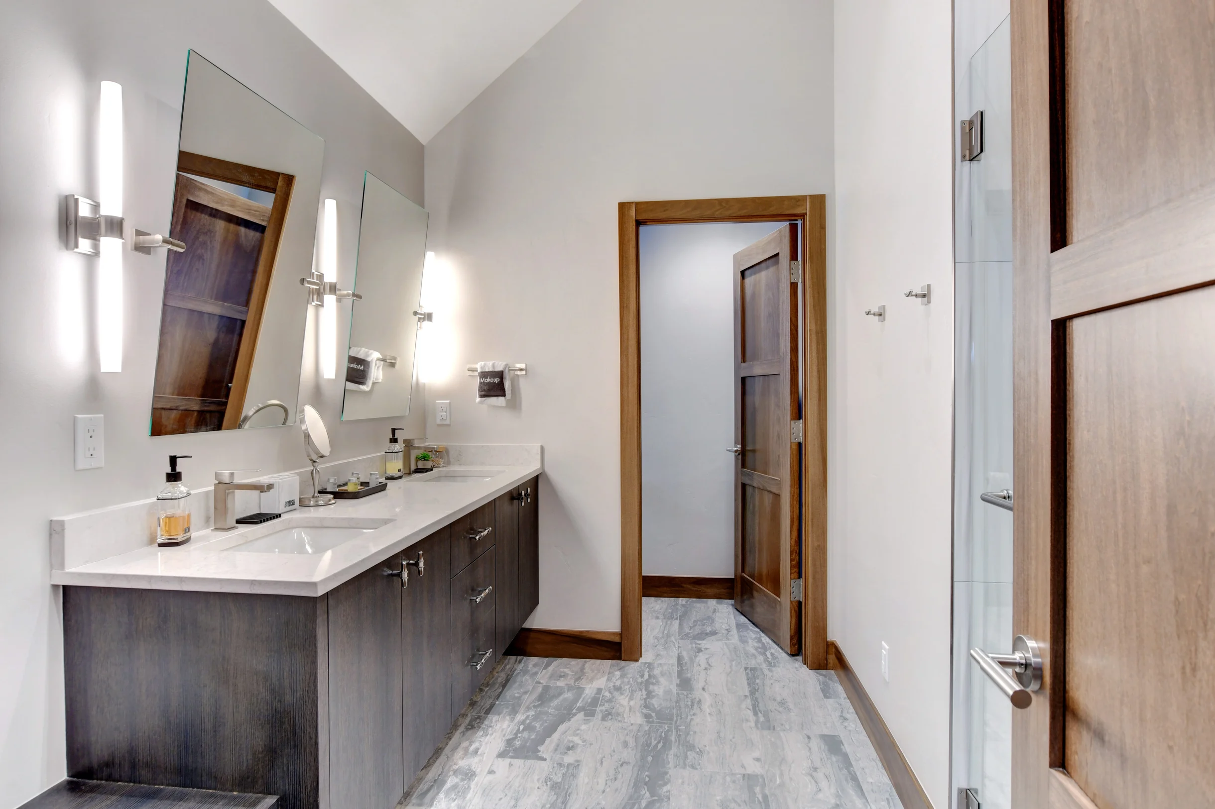 Bridgers Cache Ski In/Out Chalet 275 #31
