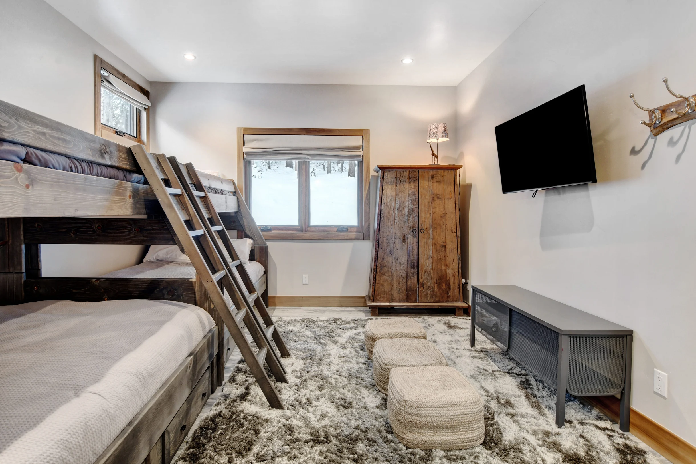 Bridgers Cache Ski In/Out Chalet 275 #8