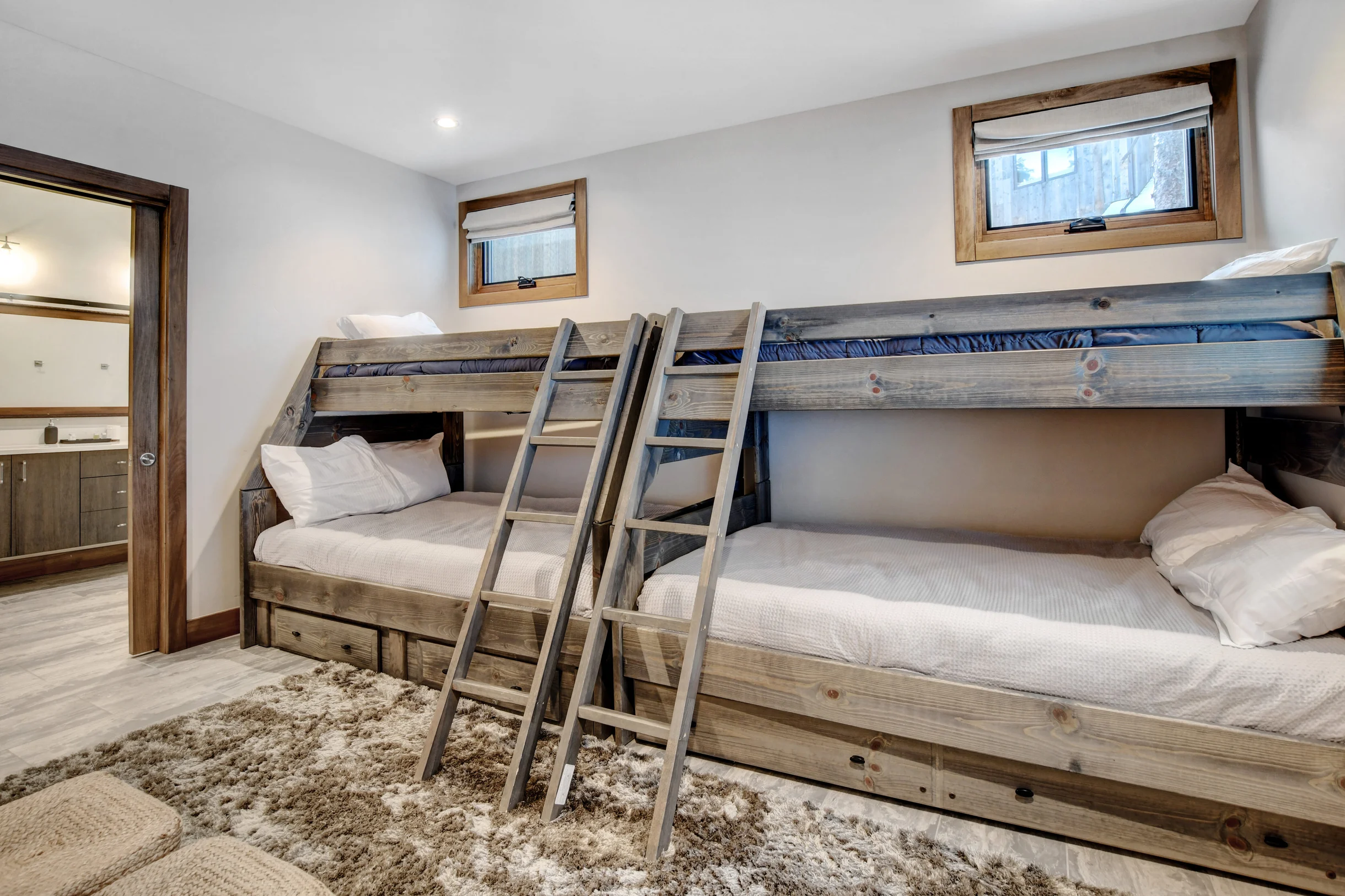 Bridgers Cache Ski In/Out Chalet 275 #6