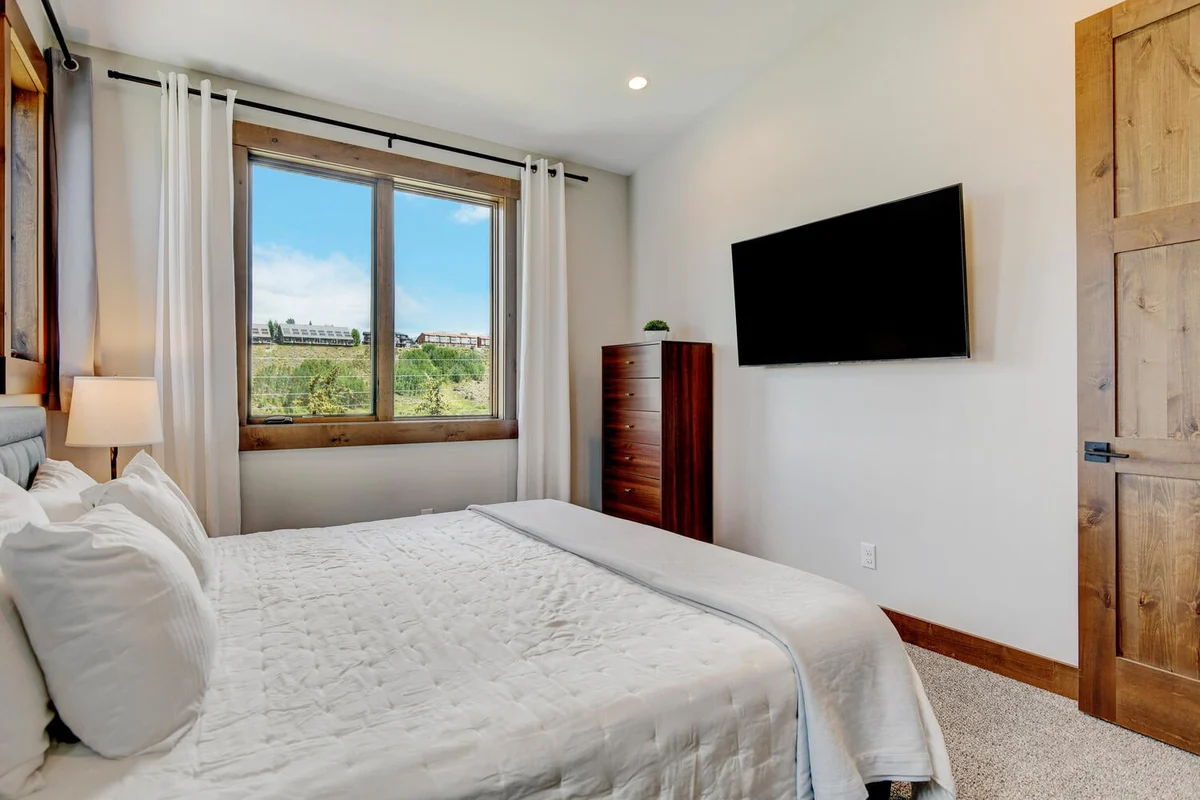 Grand Park Hay Meadow Villa 54 #24