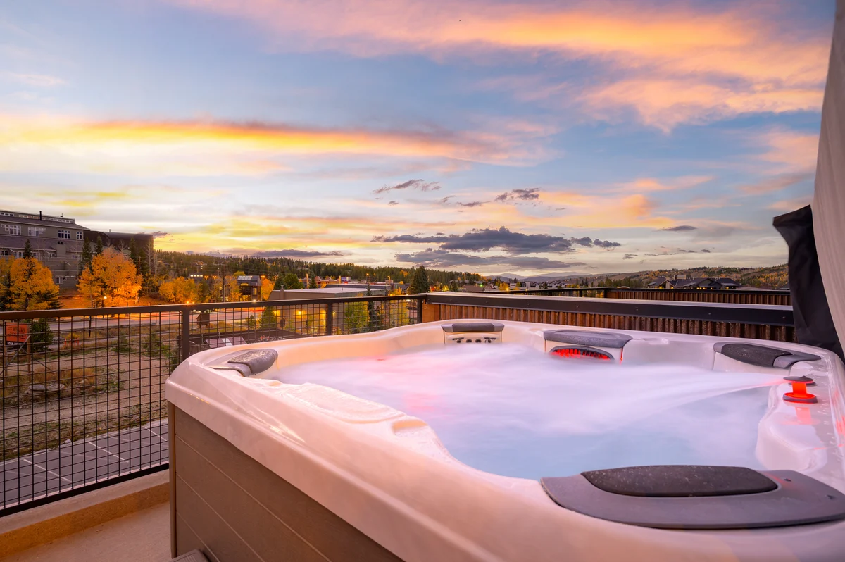 Row Roof Top Loft 21 #15