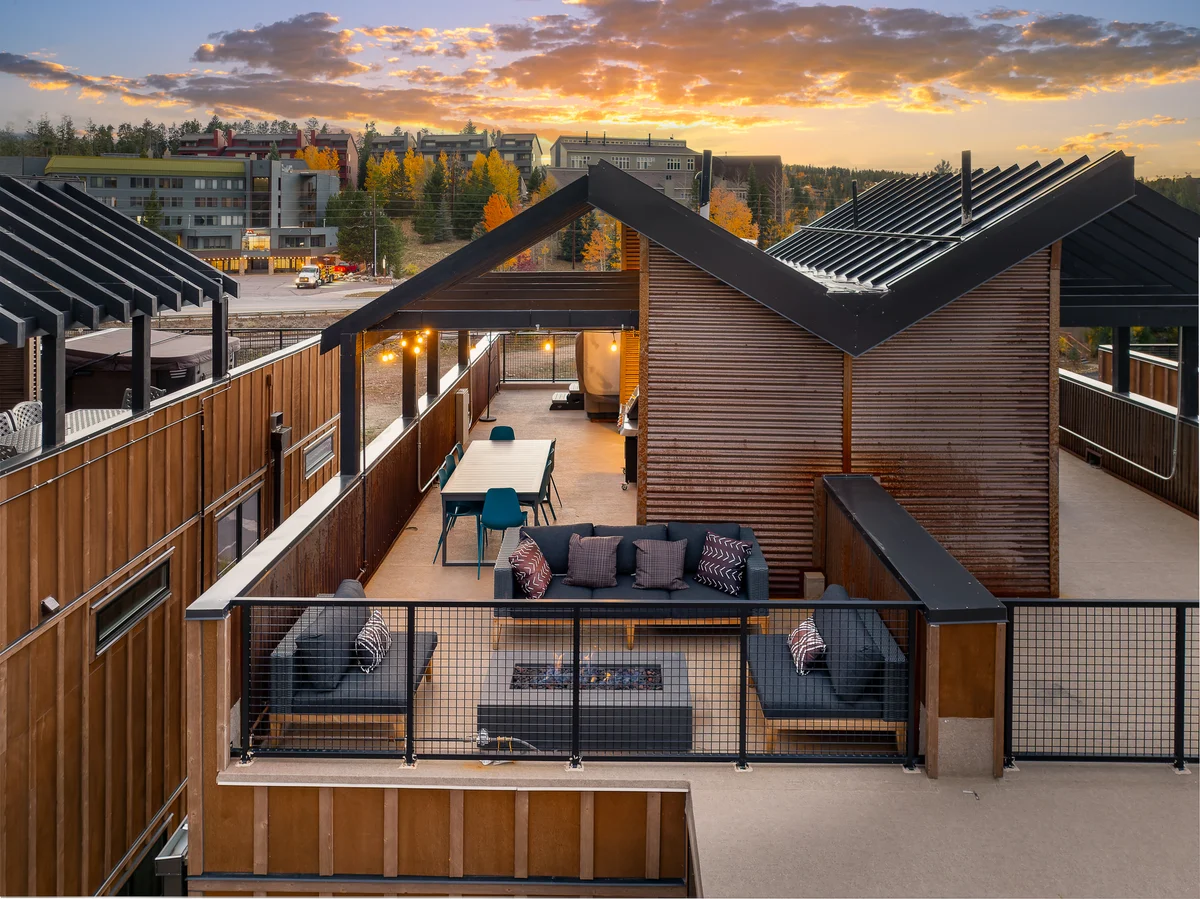 Row Roof Top Loft 21 #2