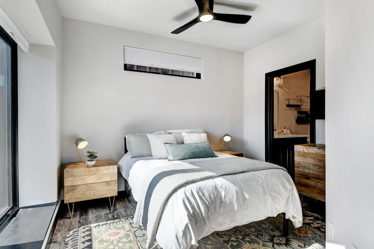 Row Roof Top Loft 21 #14