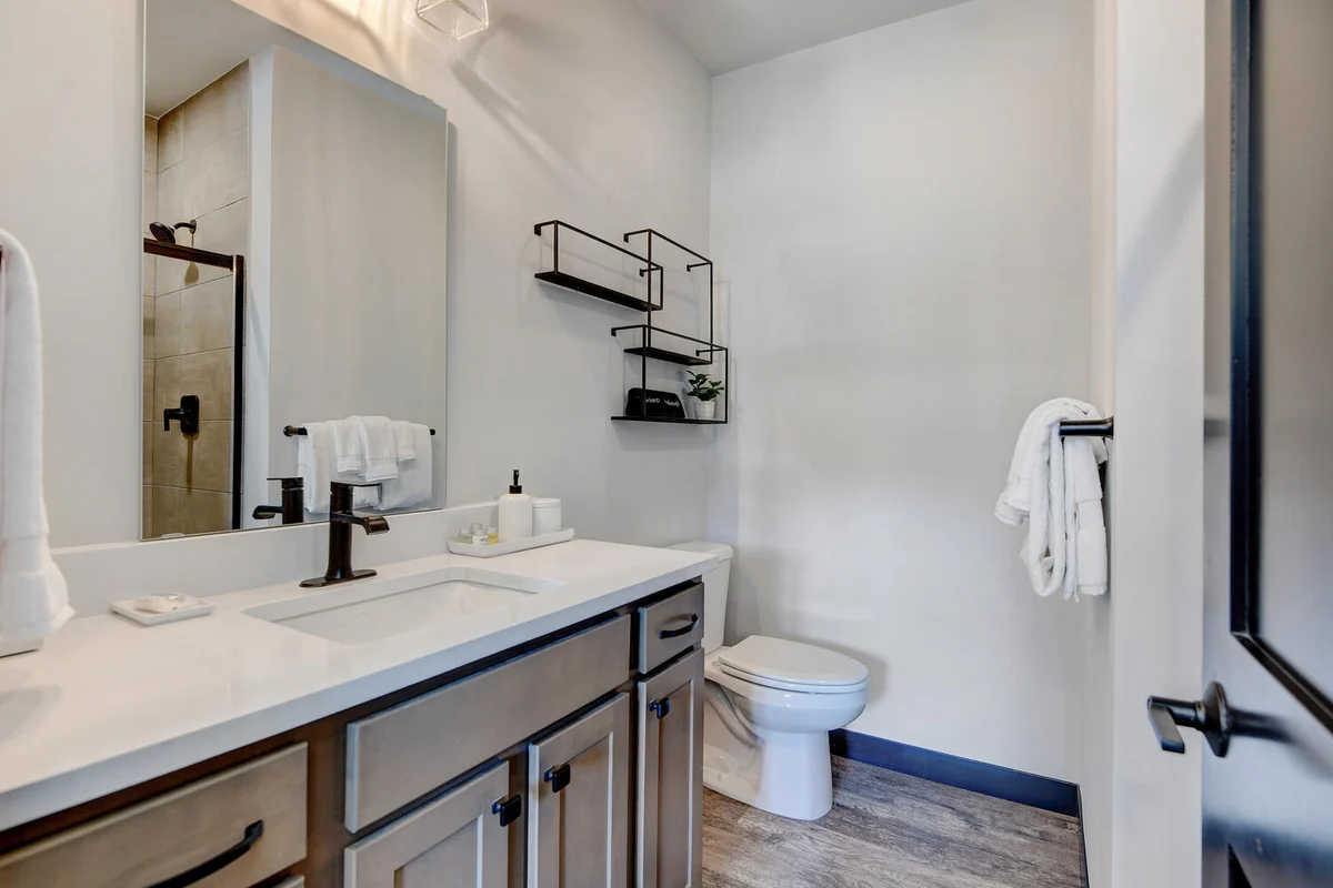 Row Roof Top Loft 21 #5
