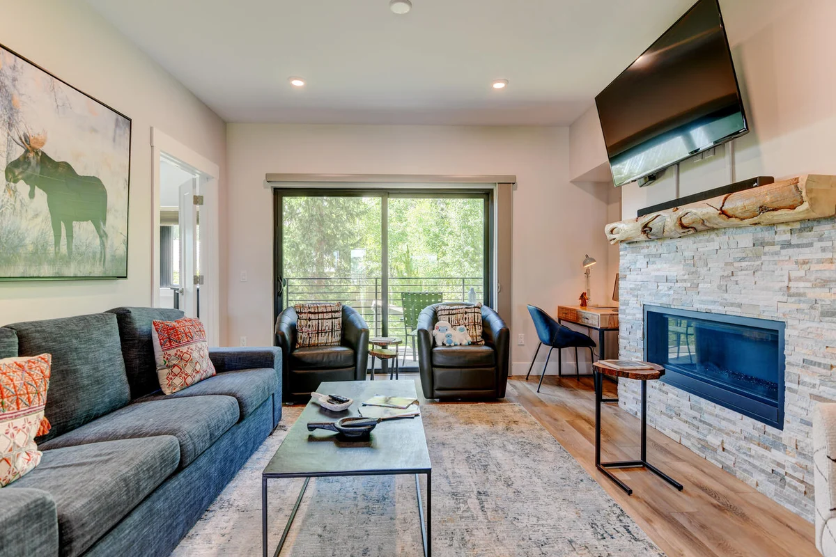 Braidwood Condo 102 #15