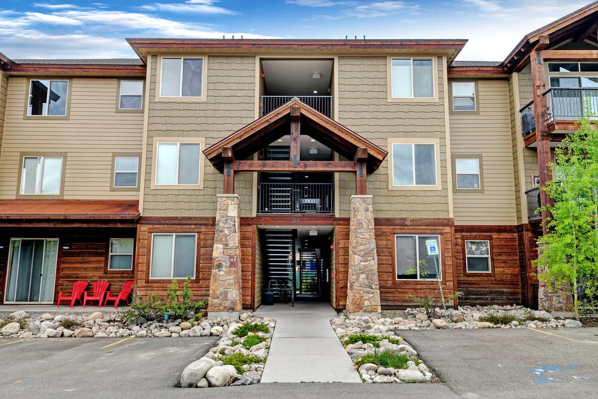 Trailhead Lodge Condo 224 #25