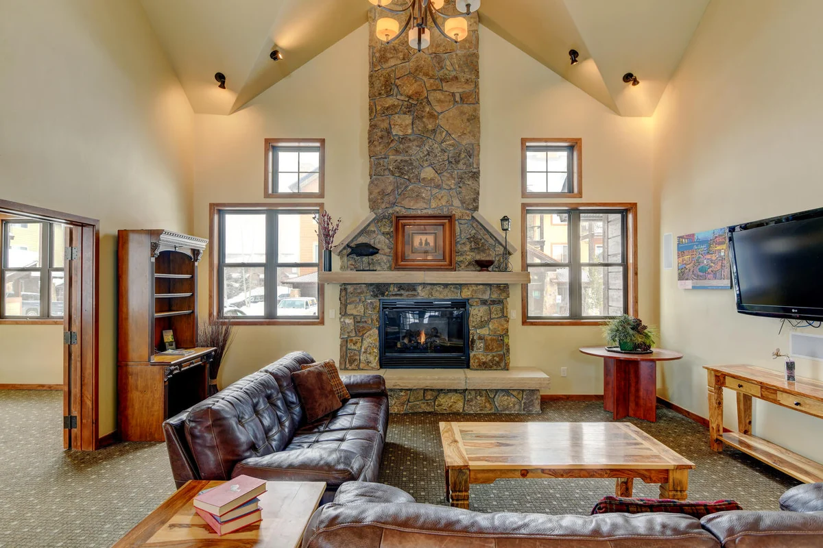 Trailhead Lodge Condo 414 #2