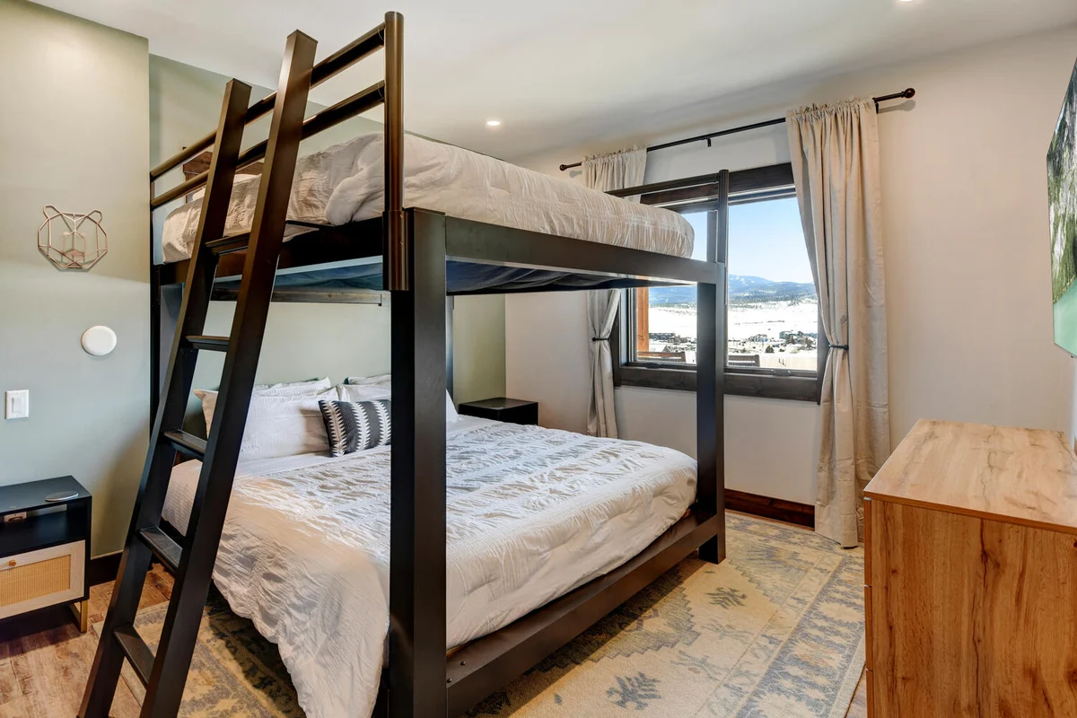Waterside Villa 8B #20