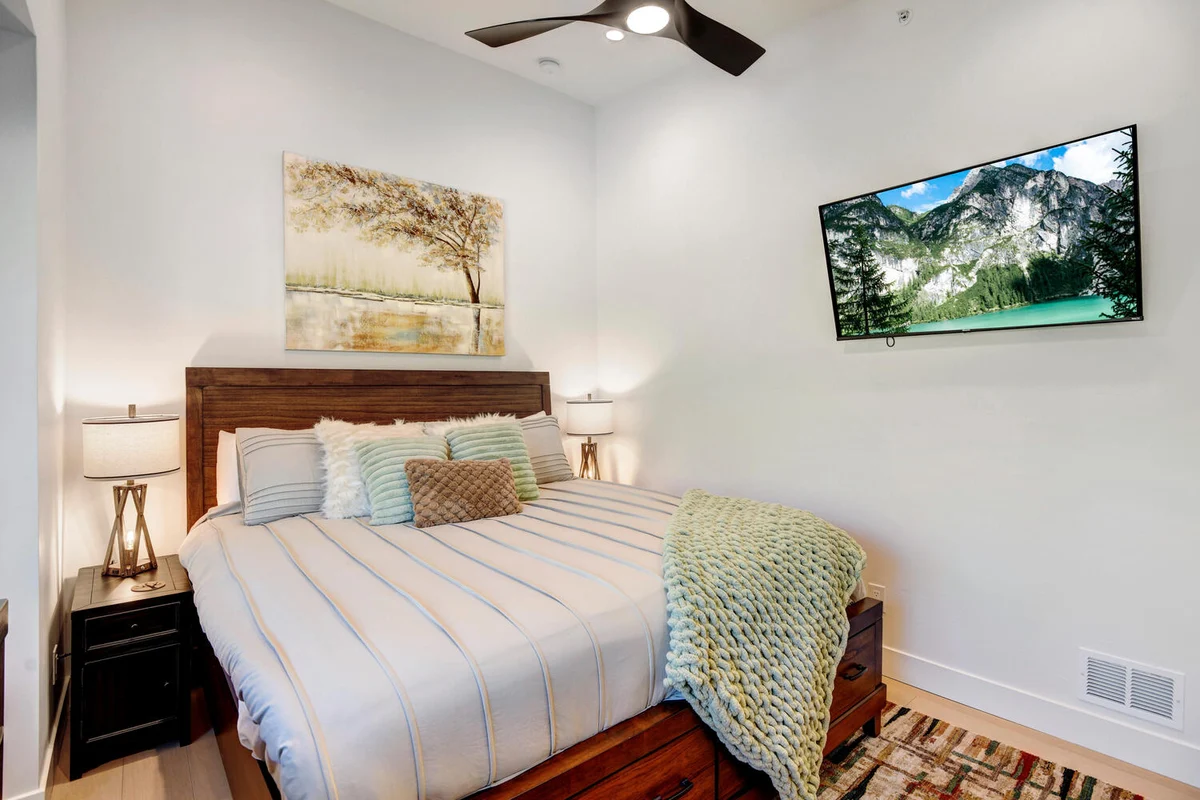 Bear Trail Chalet 411 #26