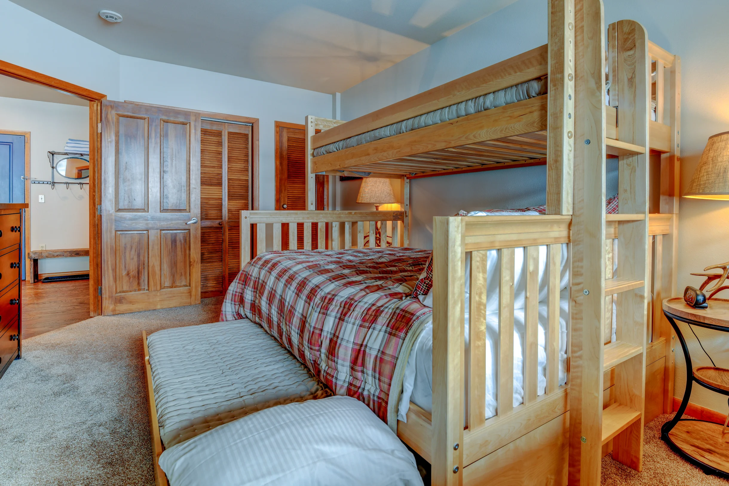 Zephyr Ski In/Out Condo 2403 #19