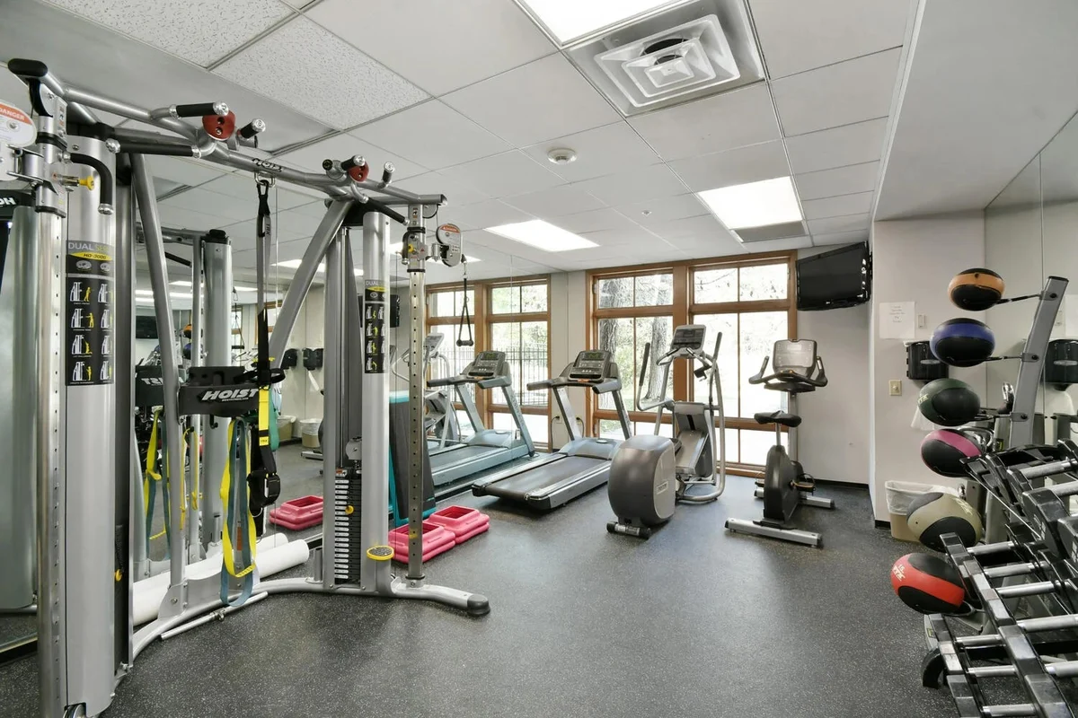 Zephyr Ski In/Out Condo 2403 #14