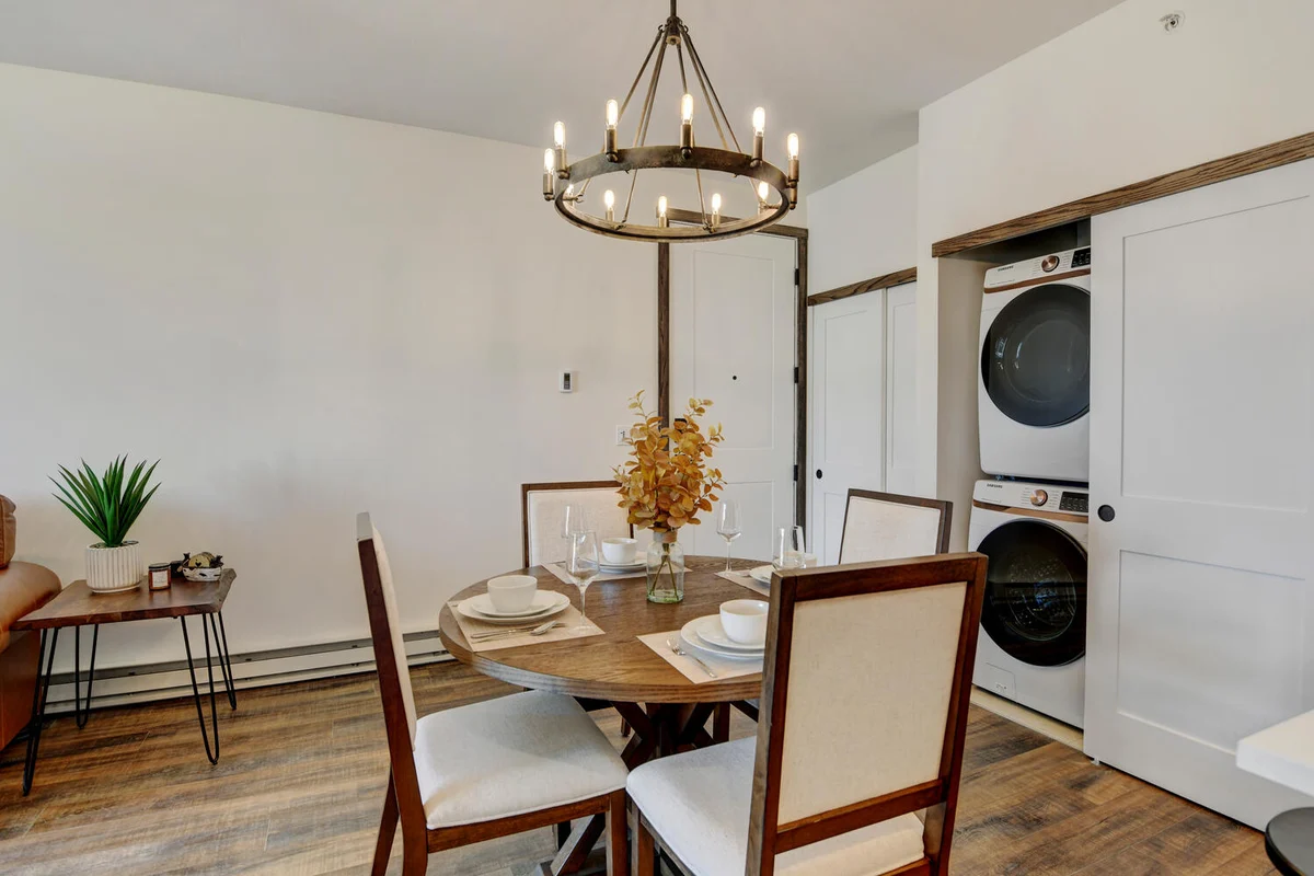 Sunnyside Flats Luxury Condo 361 3 #19