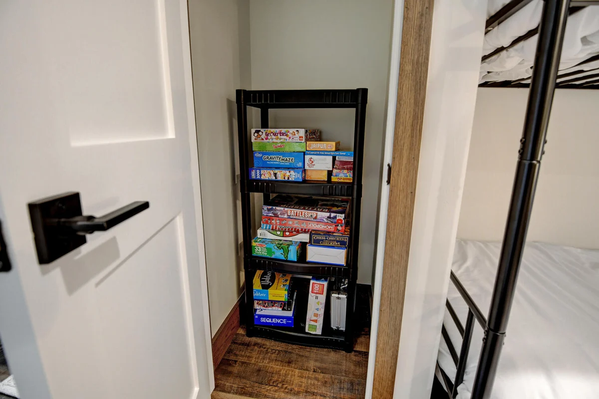 Sunnyside Flats Luxury Condo 361 3 #29