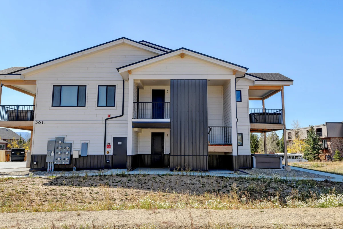 Sunnyside Flats Luxury Condo 361 3 #3