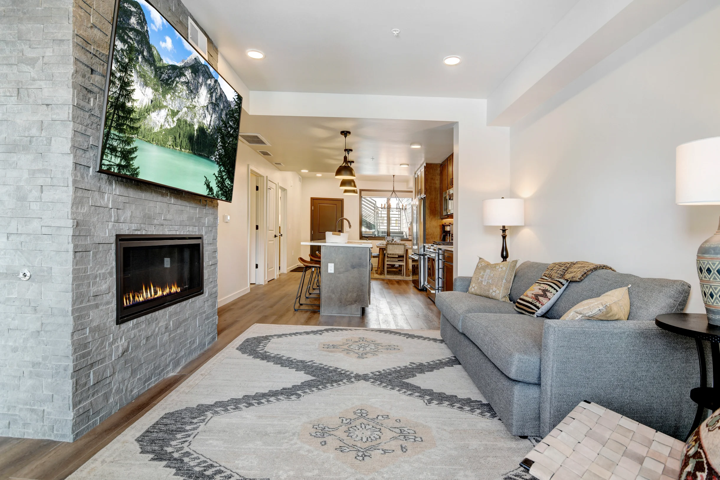 Headwaters Loft 206 #3