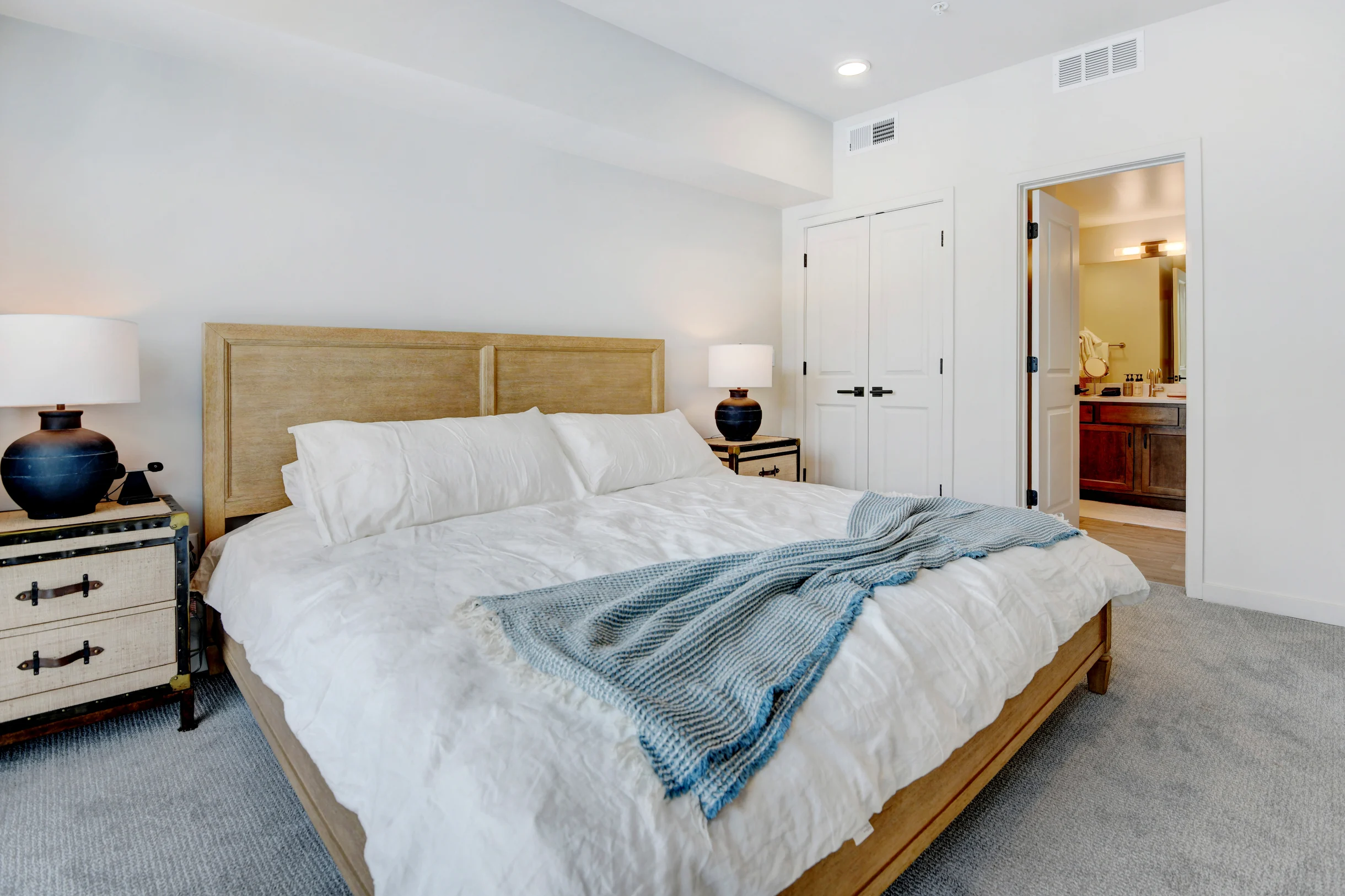 Headwaters Loft 206 #4