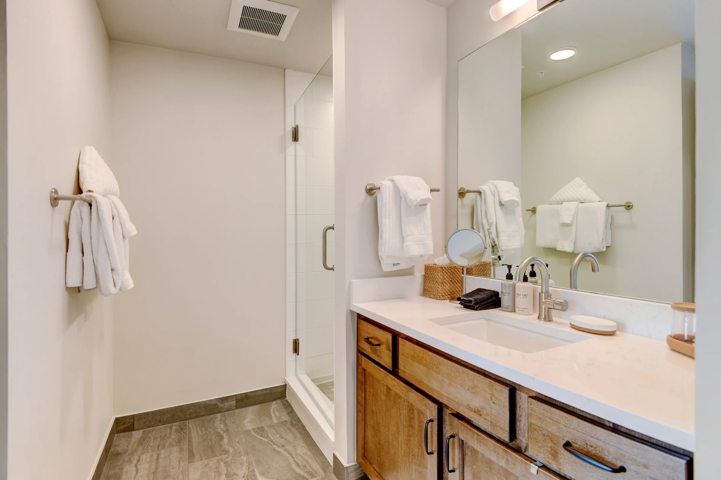 Headwaters Loft 206 #13