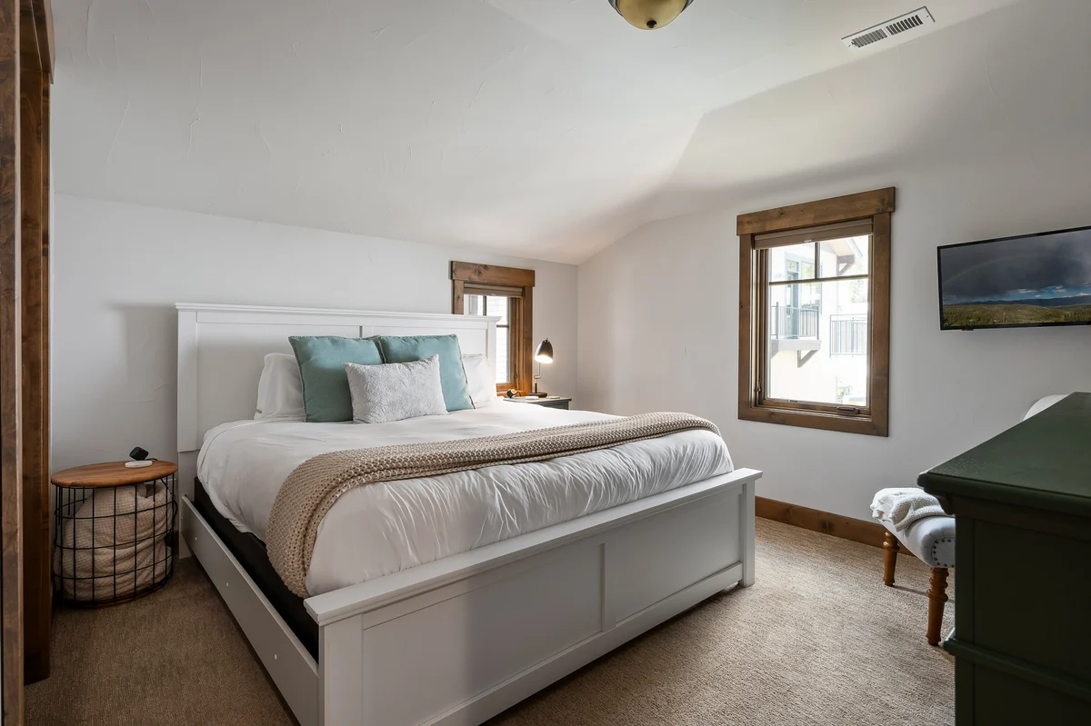 Slopeside Custom Mountain Chalet #3