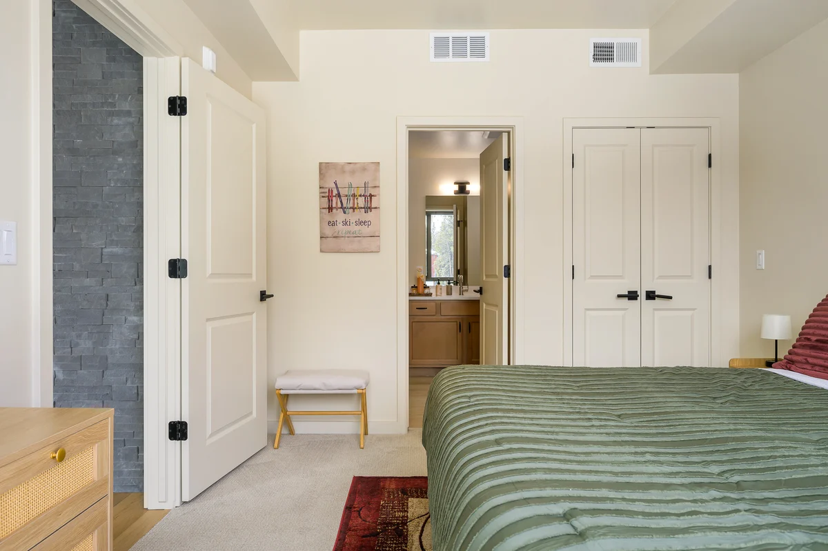 Headwaters Loft 209 #11