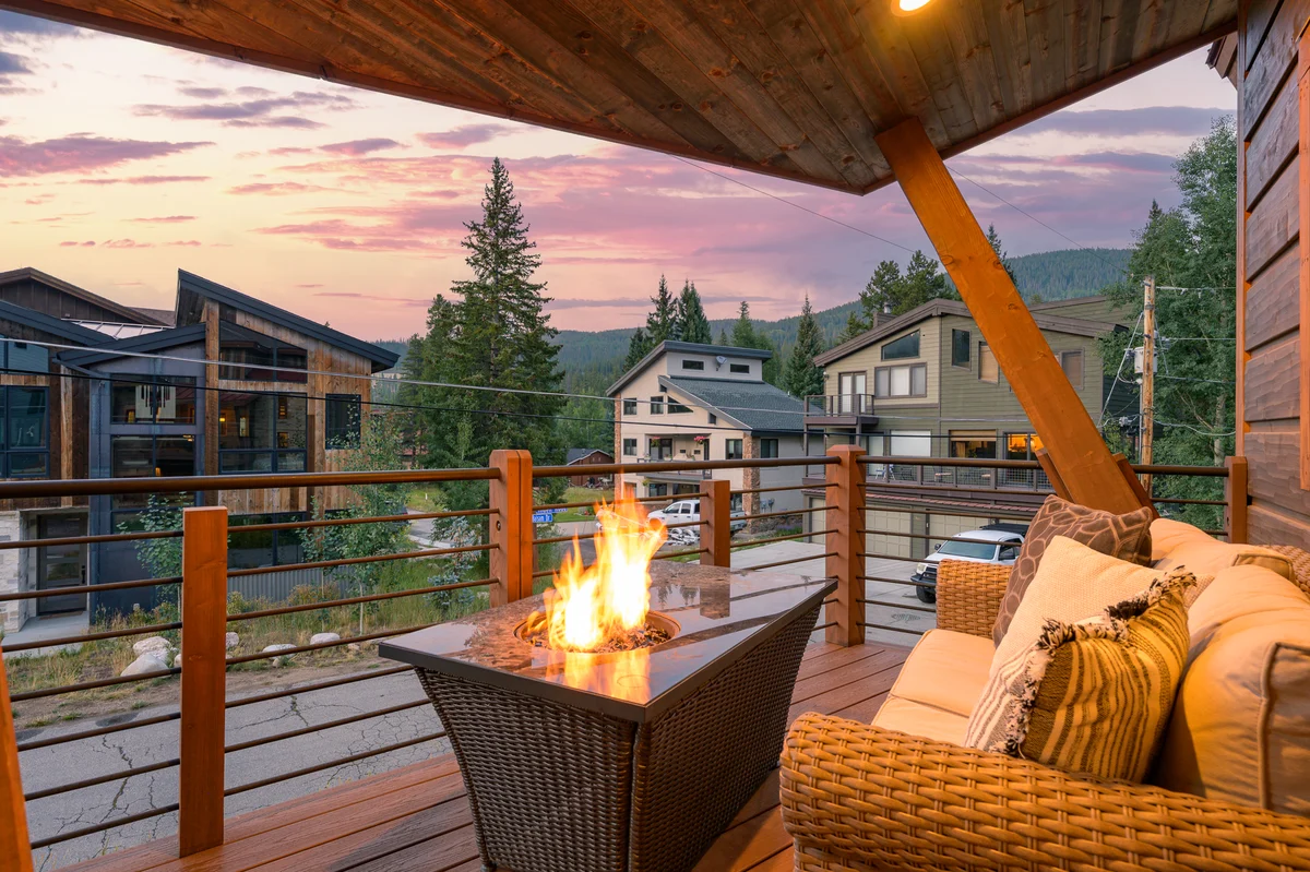 Slopeside Custom Mountain Chalet #34