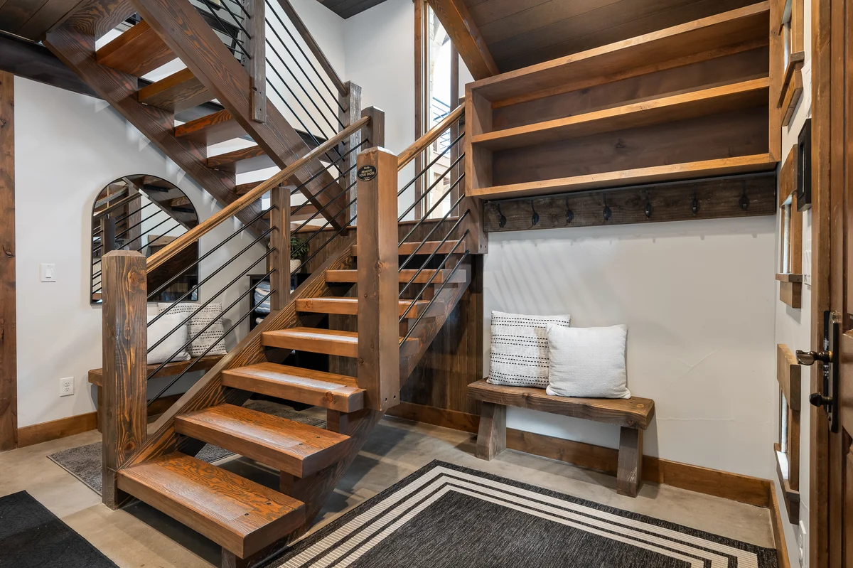 Slopeside Custom Mountain Chalet #40