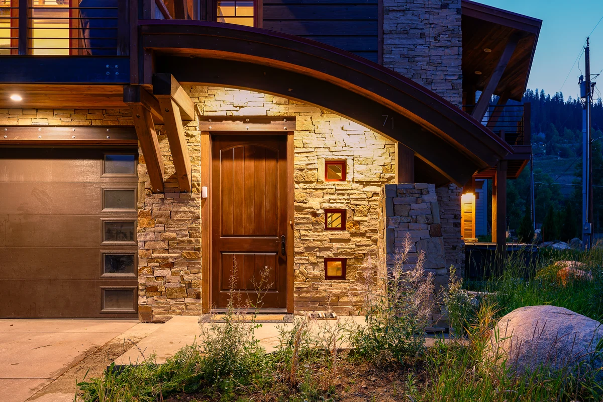Slopeside Custom Mountain Chalet #39