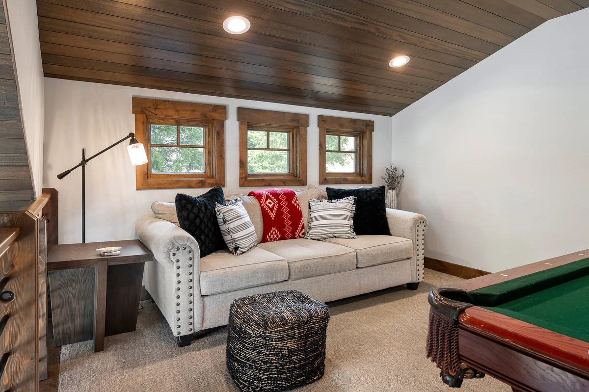 Slopeside Custom Mountain Chalet #36