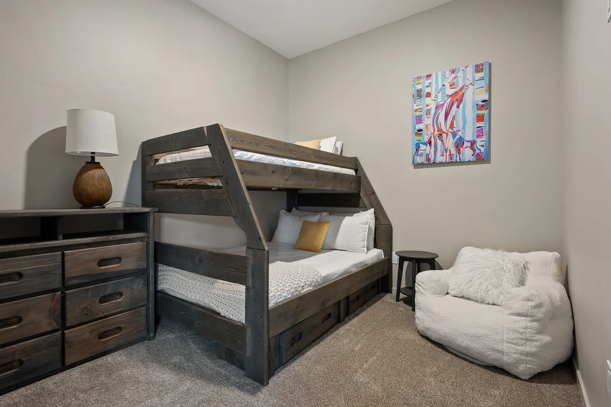 Chill Ski In/Out Condo 102 #26