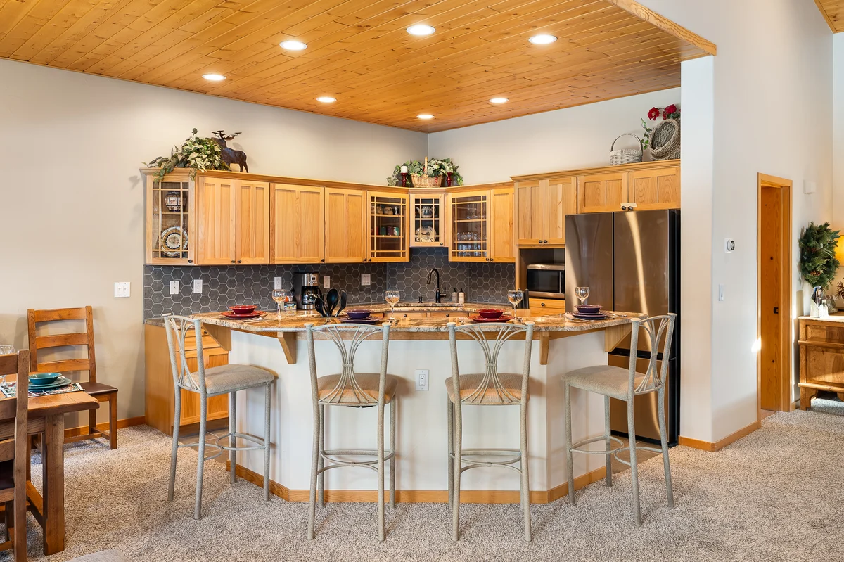 Slopeside Village Chalet 106 #12
