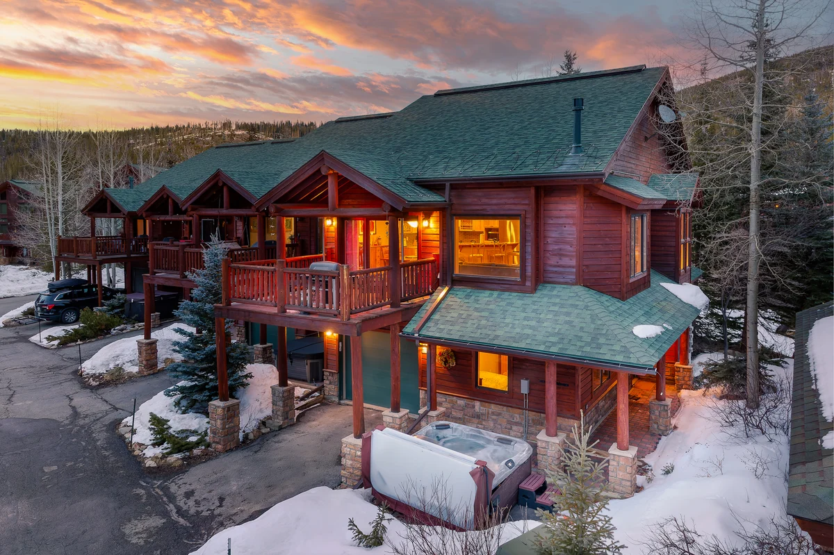 Slopeside Village Chalet 106 #14