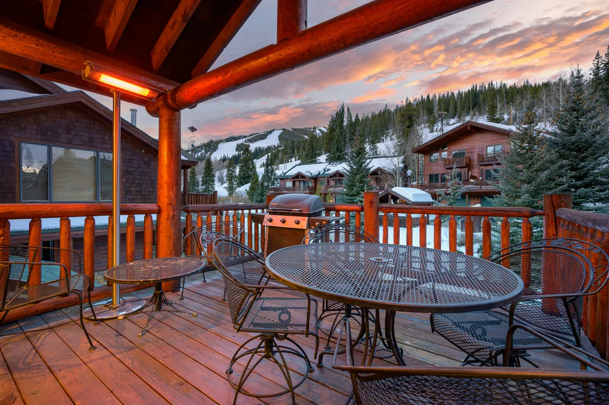 Slopeside Village Chalet 106 #27