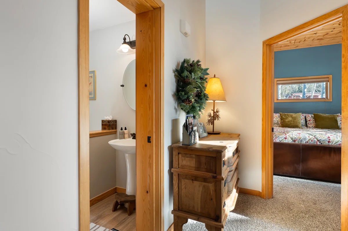 Slopeside Village Chalet 106 #23