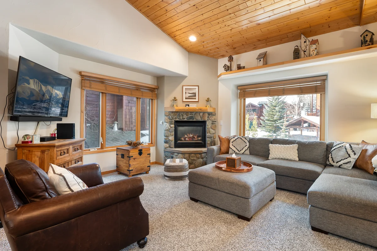 Slopeside Village Chalet 106 #15