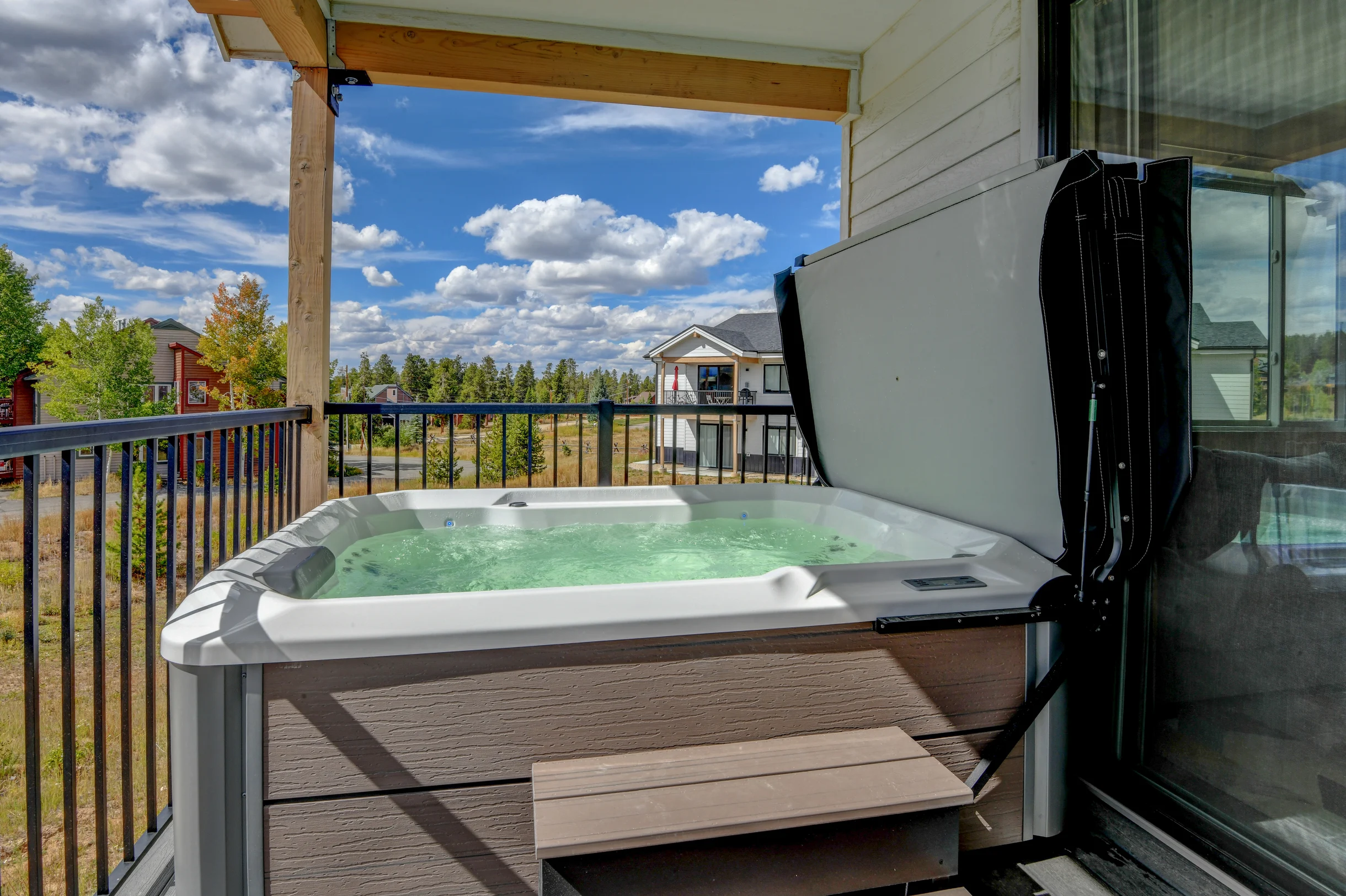 Sunnyside Flats Luxury Condo 321 6 #18