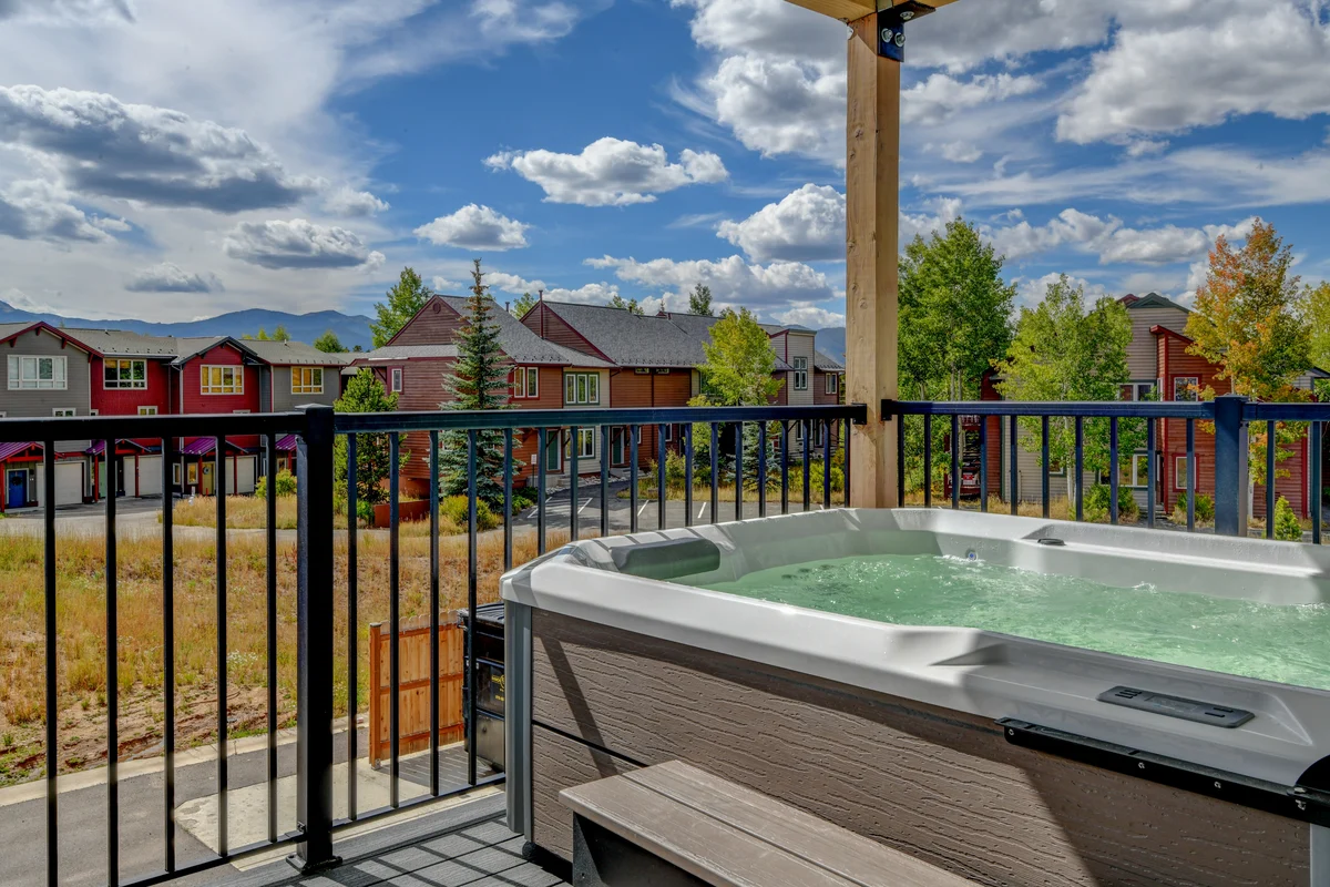 Sunnyside Flats Villa 321 6